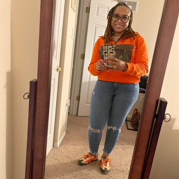 Meet your Posher, Antoinette - Picture 13 of 16